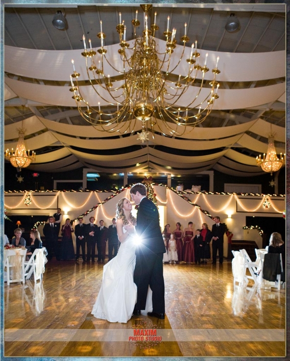 Cincinnati Wedding Photographers First Dance