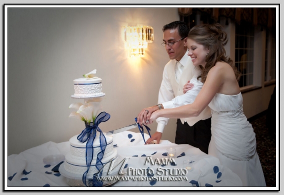 wedding cake photo by maxim photo studio