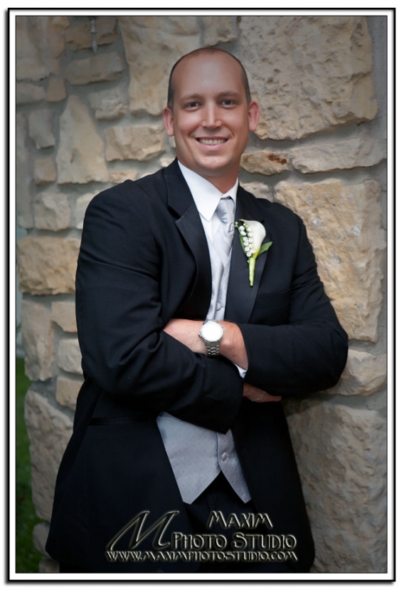 cincinnati groom portraits by maxim photo studio