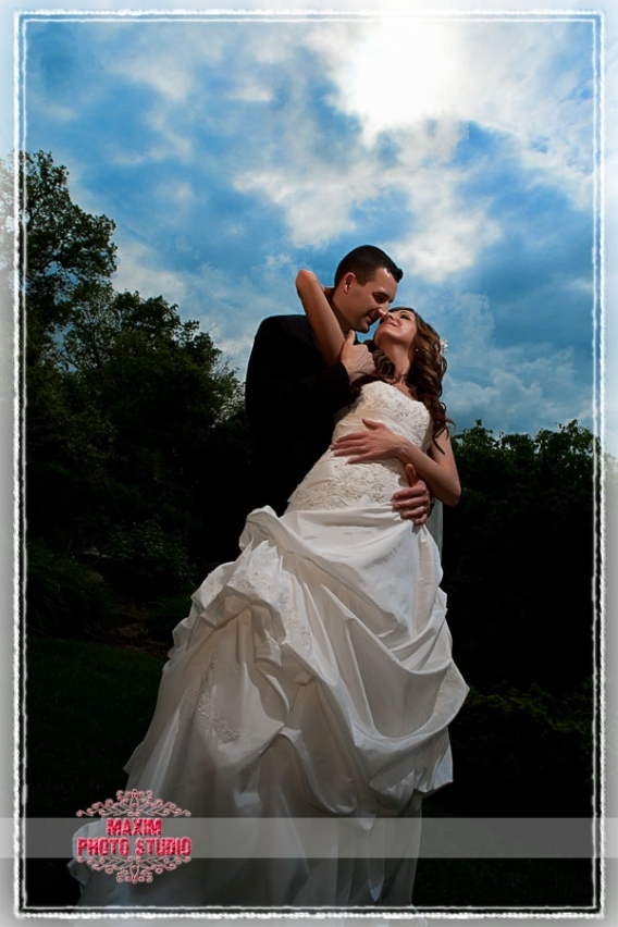 off camera wedding photography by Maxim Photo Studio