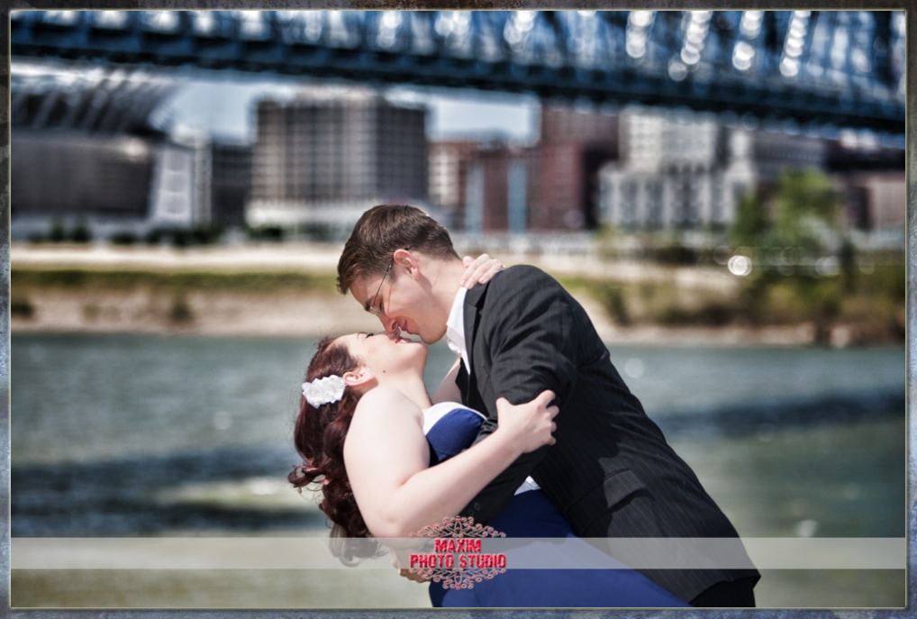 Maxim Photo Studio photographed a great engagement in Covington KY