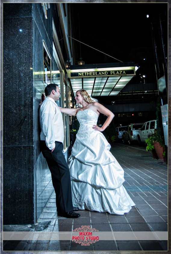 Maxim Photo Studio captured the wedding photo at Hilton-Netherlands-hotel