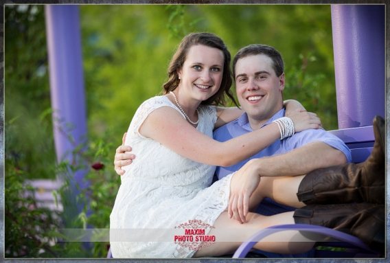 Maxim Photo Studio captured the engagement at Purple people bridge