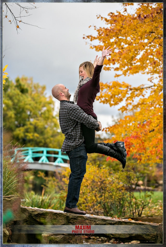 Cincinnati Wedding Photographers at cox_arboretum_engagement