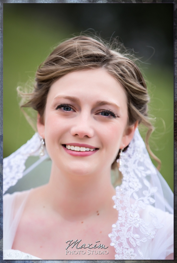 Bride at Ault Park in Cincinnati