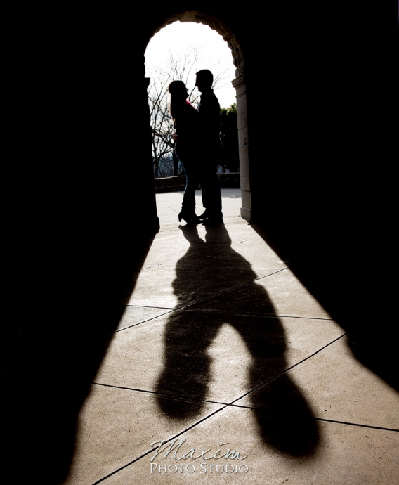 Cincinnati Engagement photographer at Alms Park