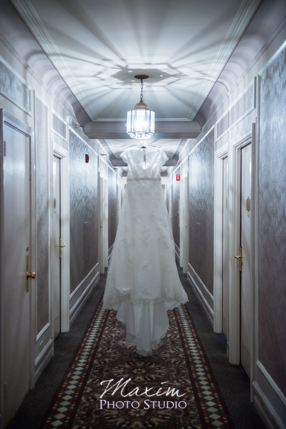 Hilton netherland plaza wedding dress